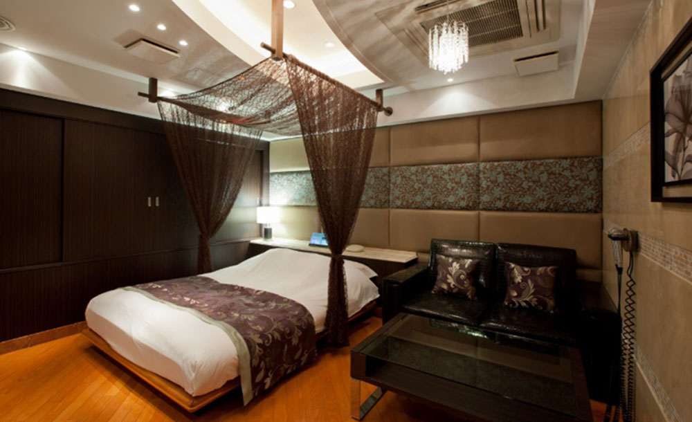 HOTEL an